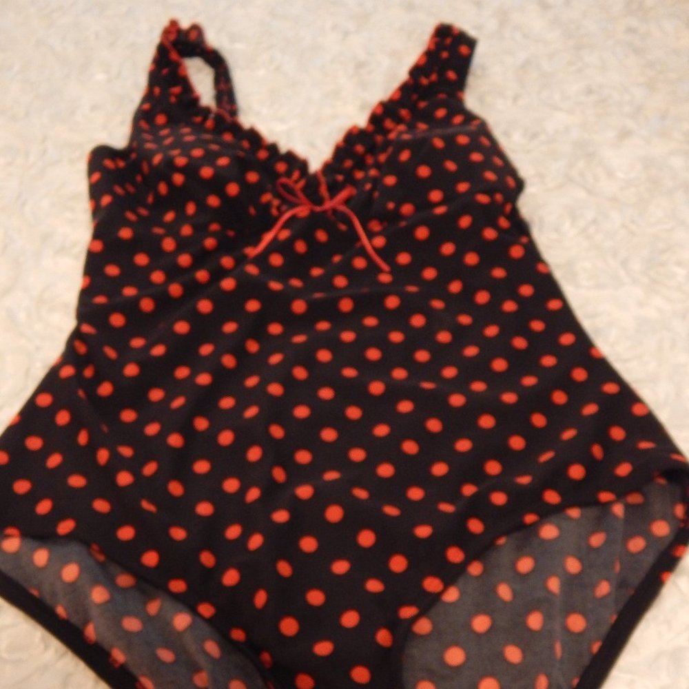 Gobar Polka Dot Swinsuit
